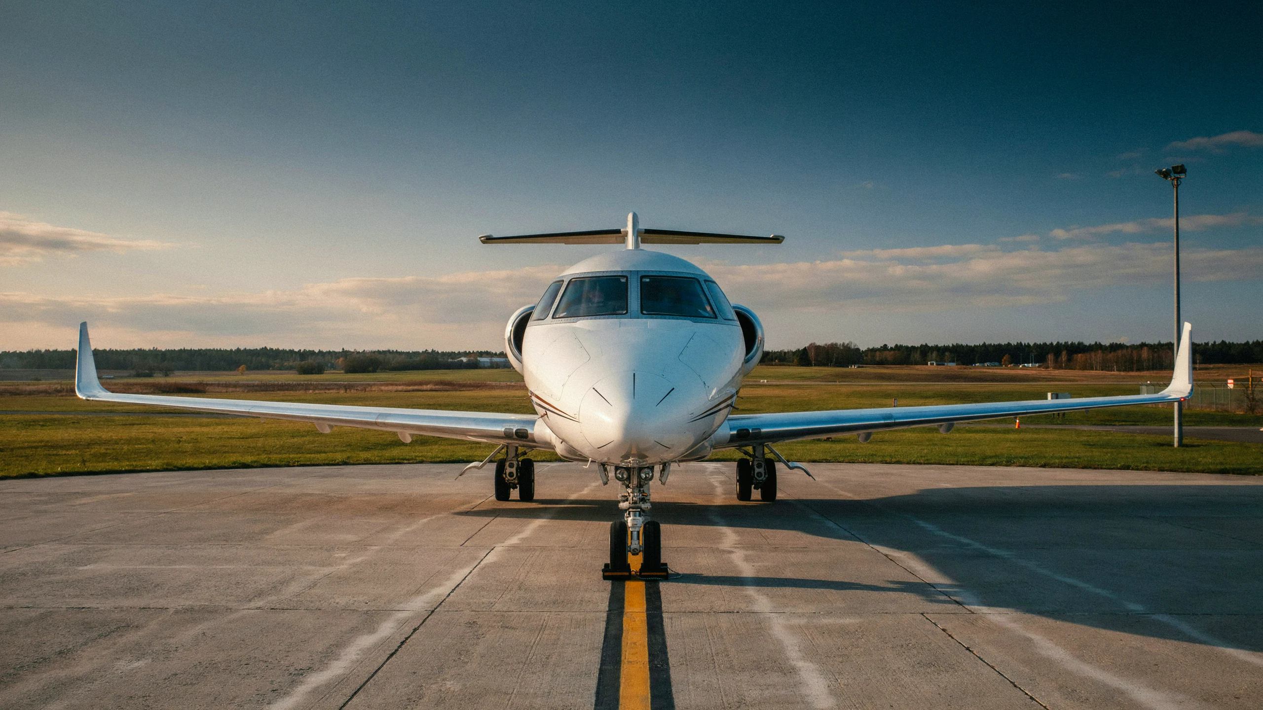 Super-midsize business jet, front view